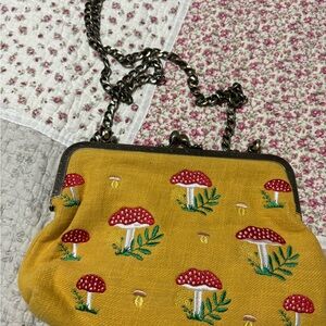 Elegant Yellow Crossbody Bag with Mushroom Design
